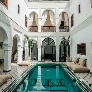 Nayanour Guest house